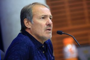 Azul Azul evalúa el cierre de la galería sur del Estadio Nacional