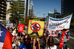 Decenas de personas marcharon a favor del 