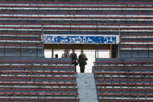 Partidos sin visitantes: la costumbre argentina que llegó a Chile para quedarse