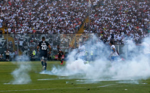 Las sanciones que arriesga Colo Colo por los disturbios en el Estadio Monumental