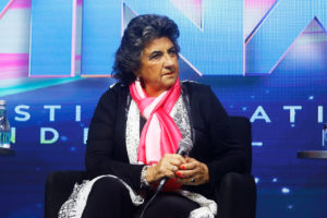 Los detalles de la demanda que podría dejar sin certificado de enseñanza media a Virginia Reginato