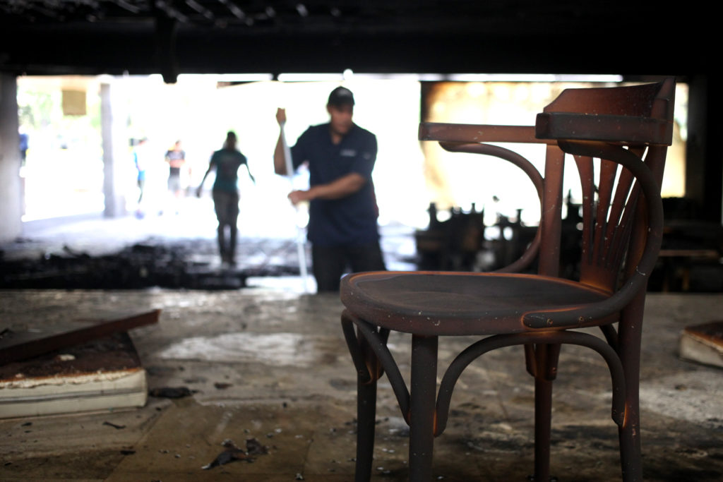 incendio Café Literario