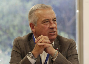 Mañalich 'corrige' a Kramer: 