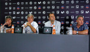 La carrera contra el tiempo de Colo Colo para conseguir un nuevo DT