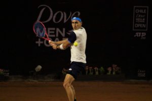 Alejandro Tabilo avanzó a octavos de final en torneo ATP 250 de Santiago