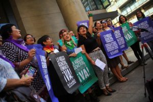 Organizaciones feministas se restan de reunión con autoridades por marcha del 8M