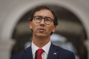 Raúl Figueroa y la vuelta a clases: cómo se viene marzo para el nuevo ministro de Educación