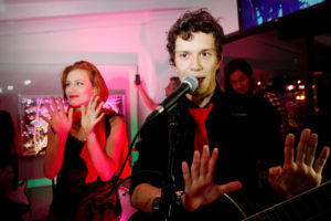 Alonso Quintero denunció que fue apuñalado en el Barrio Bellavista