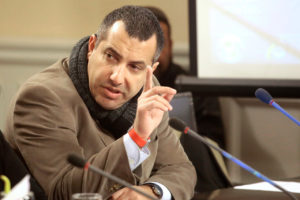 Gustavo Hasbún anuncia querella por injurias y calumnias por polémico audio