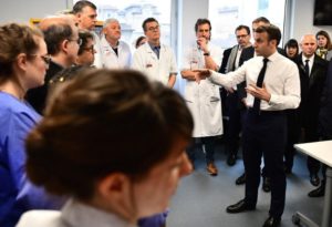 Presidente Macron por muerte de francés por coronavirus: 