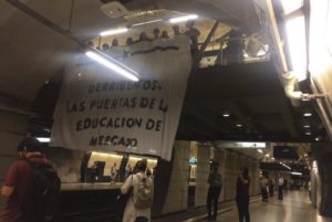 FOTOS + VIDEOS | Estudiantes protestan en diversas estaciones de Metro contra la PSU