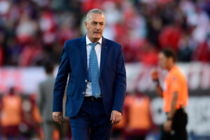 Colo Colo desmintió que Gustavo Alfaro 