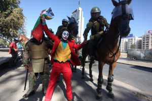 Diputados de oposición trabajan en proyecto para prohibir uso de animales en protestas