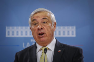 Mañalich preocupado por convocatoria de plebiscito ante llegada de coronavirus