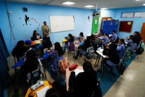 Santiago, Maipú y Las Condes suspenden clases para evitar avance del Coronavirus