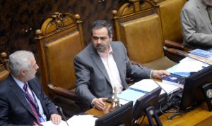 Senador Jaime Quintana derriba intento de inhabilitar a Piñera