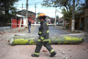 Siete personas lesionadas tras explosión al interior de empresa en La Cisterna