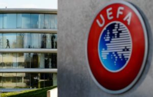 UEFA se reunirá el miércoles para definir el futuro del fútbol europeo