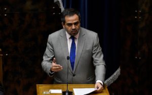 Jaime Quintana culpa al gobierno del caos por permisos de circulación