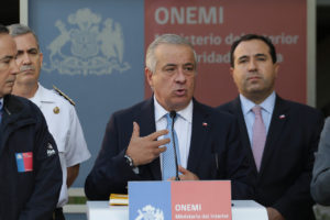 Mañalich recrimina a estudiantes de medicina de la UC: 