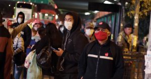 Mañalich responde por aglomeraciones en transporte: 