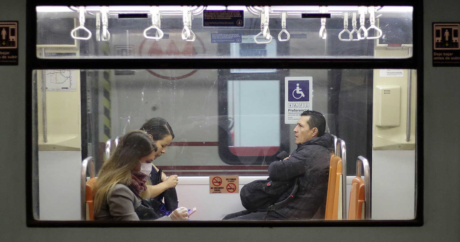 funcionaria Metro coronavirus