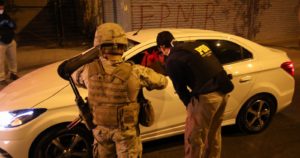 Disminuyen retenciones en la tercera noche de toque de queda