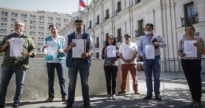 Alcaldes piden decretar cuarentena total en toda la Región Metropolitana