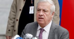 Mañalich reitera rechazo a cuarentena total: 