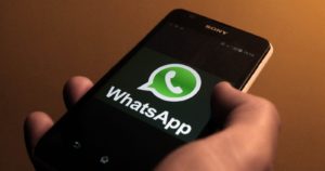 Todo lo que necesitas saber sobre el coronavirus lo puedes tener en WhatsApp gracias a la OMS