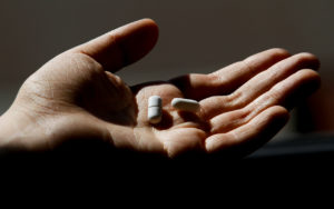 ¿Hay medicamentos o vitaminas que ayudan a prevenir el coronavirus?