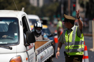 Carabineros informó sobre desvíos durante la marcha del 8M