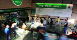 Mujer con coronavirus rompió cuarentena y obligó a cerrar mall Alto Las Condes