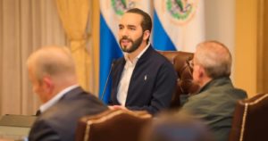 Nayib Bukele, el populista millenial que llenó el Congreso salvadoreño con militares