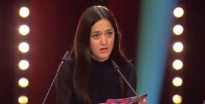 “Estamos pidiendo dignidad”: el discurso sobre el estallido social de la cineasta Dominga Sotomayor en el cierre de la Berlinale