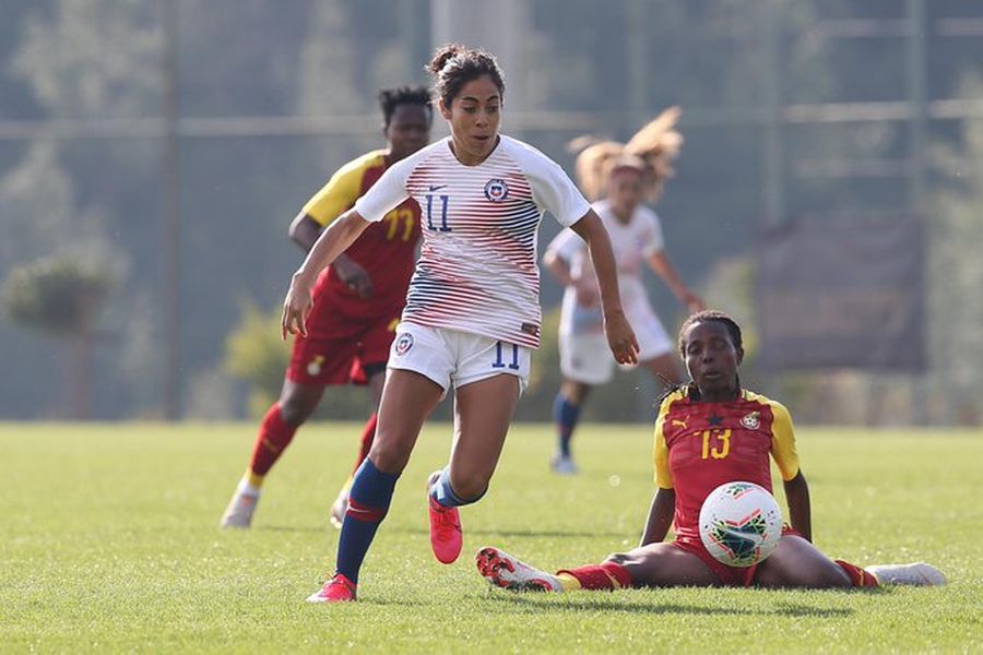 roja femenina ghana
