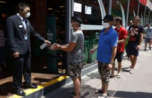 Perú confirma tres personas fallecidas por coronavirus