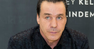 Vocalista de Rammstein en cuidados intensivos por coronavirus