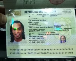 Ronaldinho seguirá en prisión preventiva en Paraguay por caso pasaportes falsos
