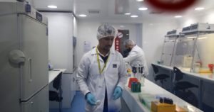 Plan para frenar la curva de contagio del coronavirus: 49 laboratorios habilitados para test