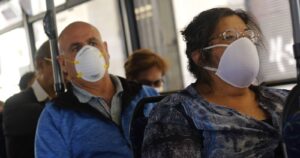 Promueven uso de mascarillas en transporte público y privado