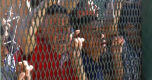 El COVID-19 desata violencia y motines en las cárceles de Latinoamérica