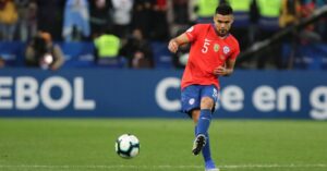 Paulo Díaz deja Argentina para reencontrarse con su familia en Chile