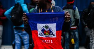 Cité con 33 casos de coronavirus alerta a vecinos de Quilicura y comunidad de haitianos acusa discriminación