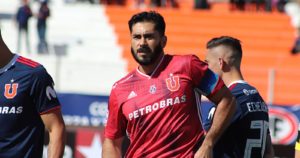 La U envió sus condolencias a Johnny Herrera por la muerte de su madre