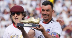 Esteban Paredes contra Blanco y Negro: 