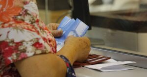 Este viernes comienza el pago: revisa si eres beneficiario del Bono COVID-19