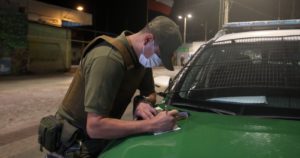 Le destrozaron la prótesis a golpes: mujer con movilidad reducida sufrió violento asalto en Peñalolén