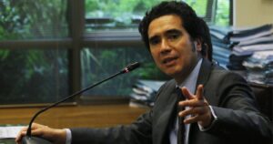 Briones y estimaciones del FMI: 