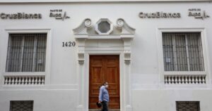 Chile Vamos destaca que Isapres deban pagar licencias por Covid-19